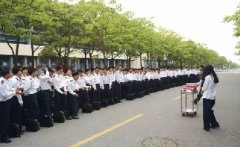 280名男生為唯一女生慶生，不要太幸福